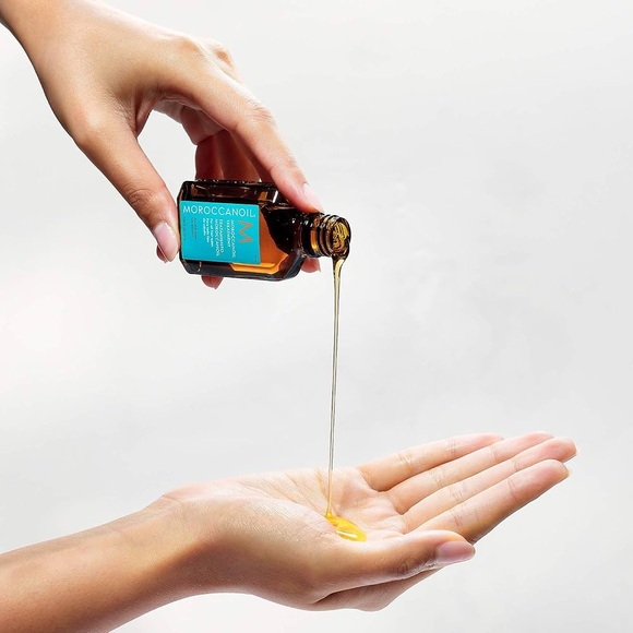 Moroccanoil Mini Moroccanoil Argan Oil-Infused Hair Treatment 0.85 fl oz/ 25 ml - Picture 2 of 16